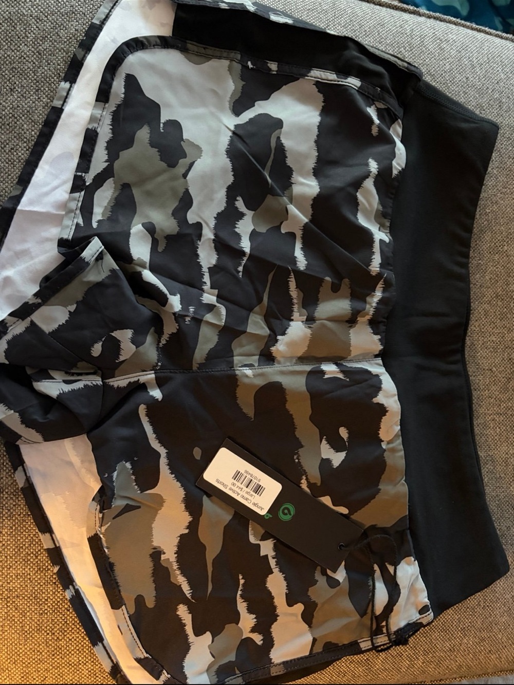 Skirt Subcategory Identification